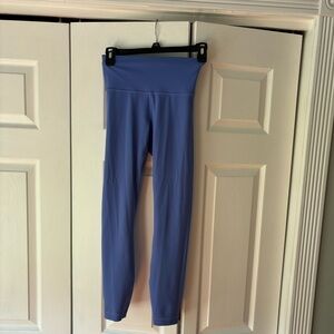 Lulu Lemon Size 2 Wunder Train Leggings 25”